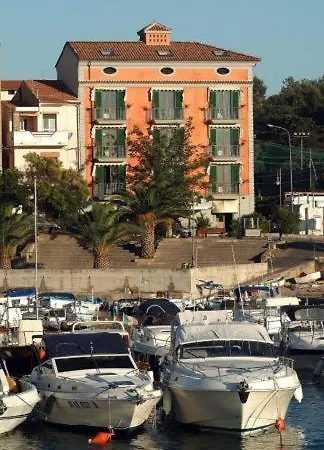 Aparthotel Residenza D'epoca La Corallina Castellabate